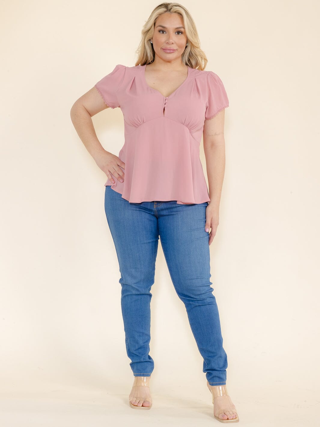 PLUS SIZE SHORT SLEEVE V-NECK BUTTON CLOSURE BLOUSE