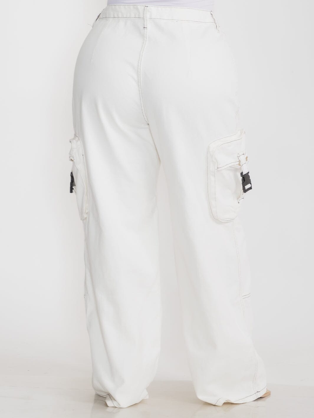 PLUS SIZE BUTTON CLOSURE POCKETS WIDE LEG DENIM PANTS