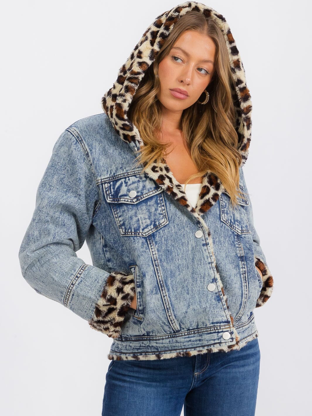 WOMEN'S LONG SLEEVE BUTTON UP FRONT POCKET ANIMAL FUR HOODED DENIM JACKET