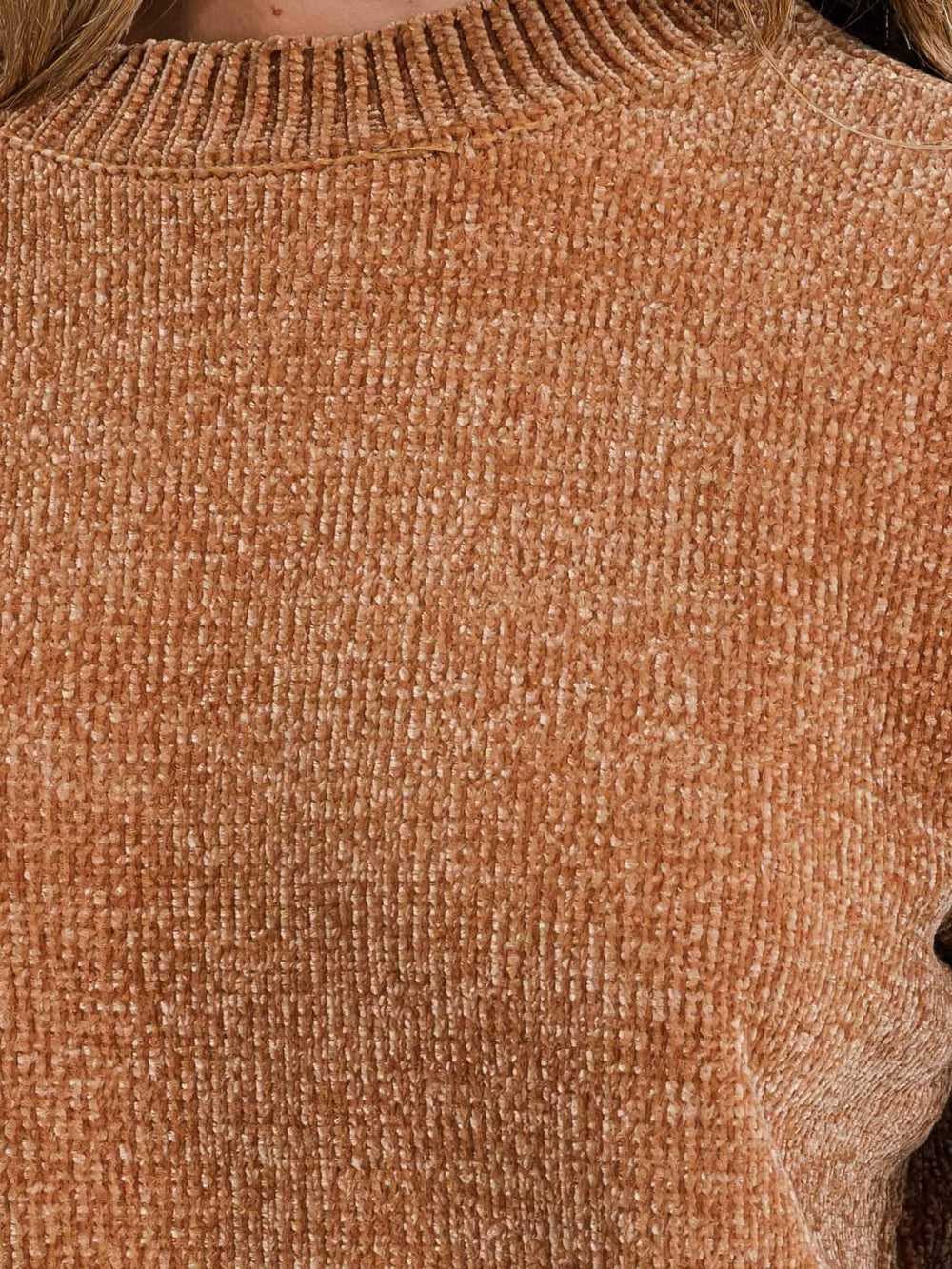 WOMEN'S LONG BELL SLEEVE PULLOVER SWEATER