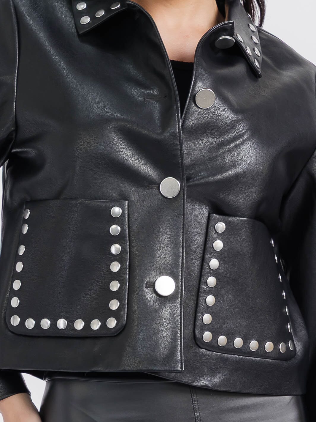WOMEN'S LONG SLEEVE BUTTON CLOSURE FRONT POCKETS PU PLEATHER STUDS JACKET