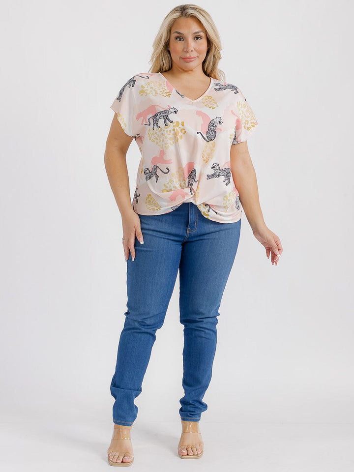 PLUS SIZE SHORT SLEEVES V-NECK FRONT TWIST MULTI PRINT BLOUSE