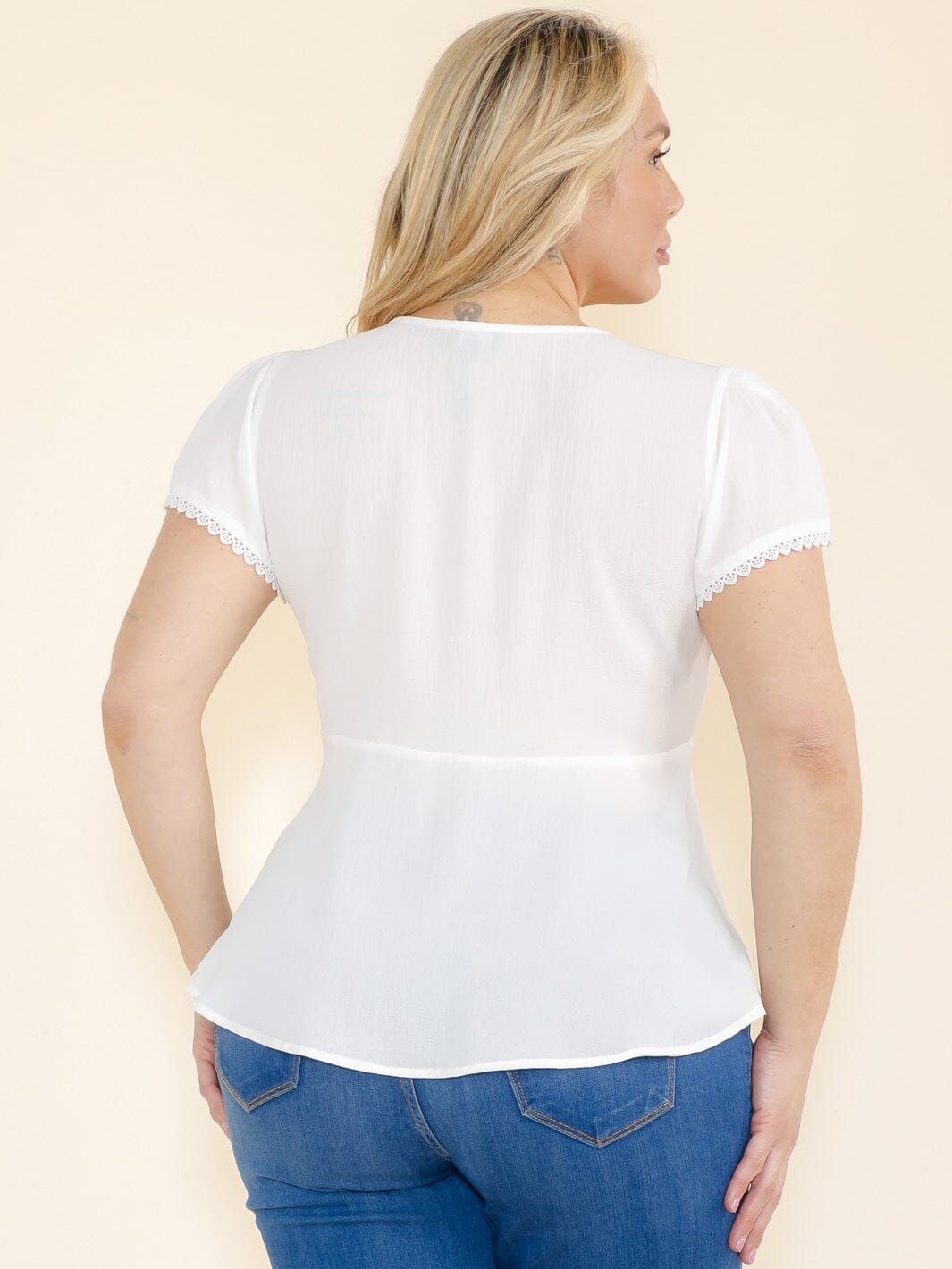 PLUS SIZE SHORT SLEEVE V-NECK BUTTON CLOSURE BLOUSE