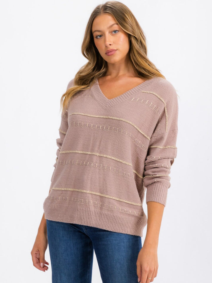 WOMEN'S LONG SLEEVE V-NECK DETAILED PULLOVER SWEATER