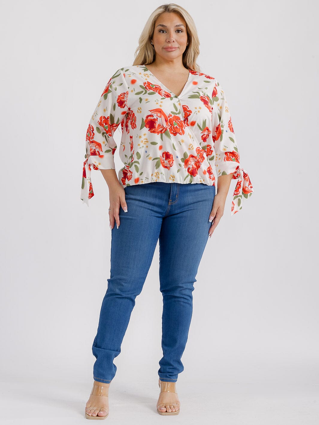 PLUS SIZE 3/4 SLEEVES V-NECK FLORAL PRINT BLOUSE