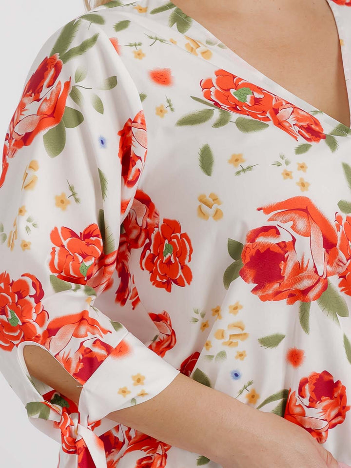 PLUS SIZE 3/4 SLEEVES V-NECK FLORAL PRINT BLOUSE