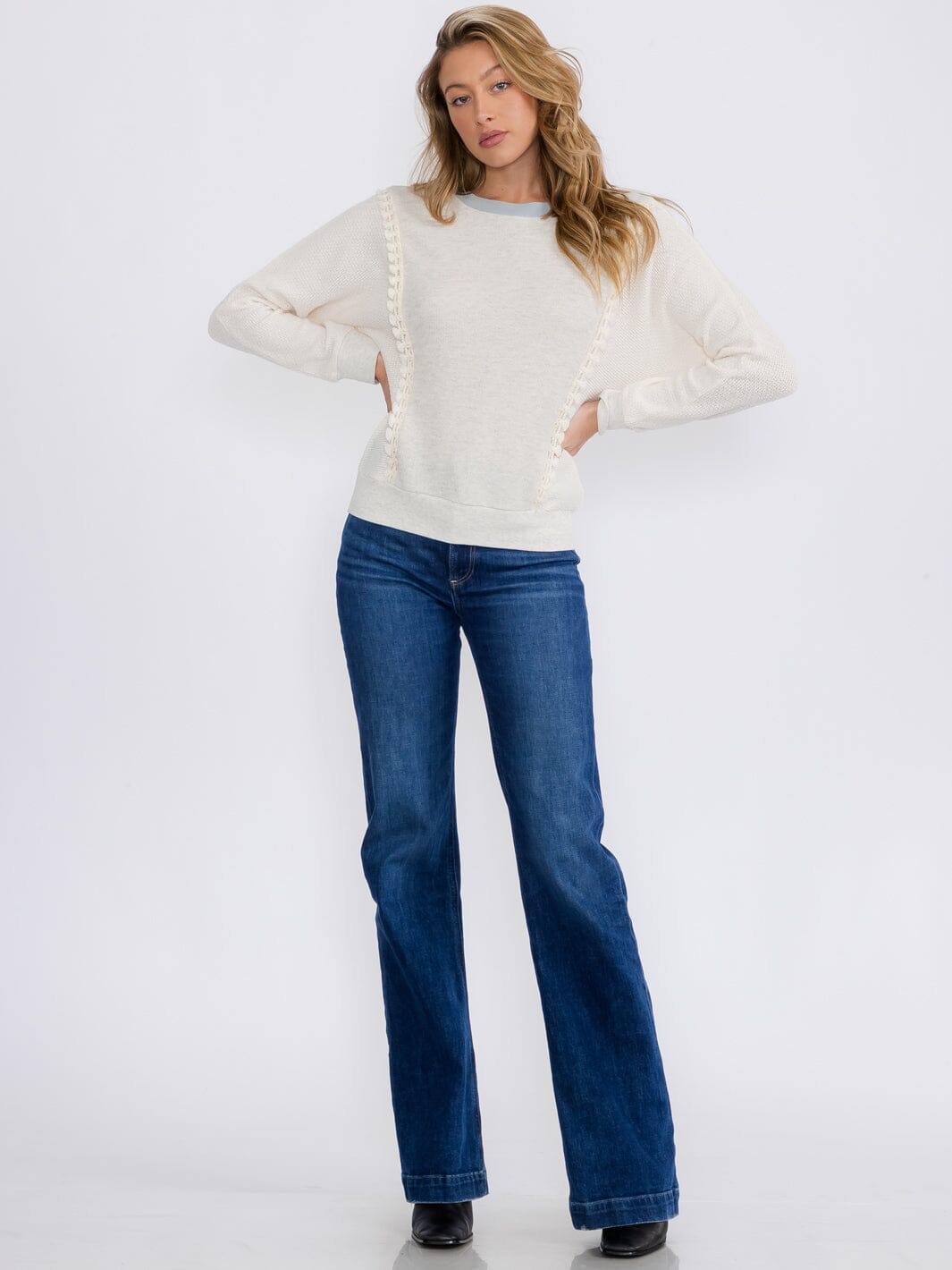 WOMEN'S LONG SLEEVE COLORBLOCK DETAILED TRIM TOP