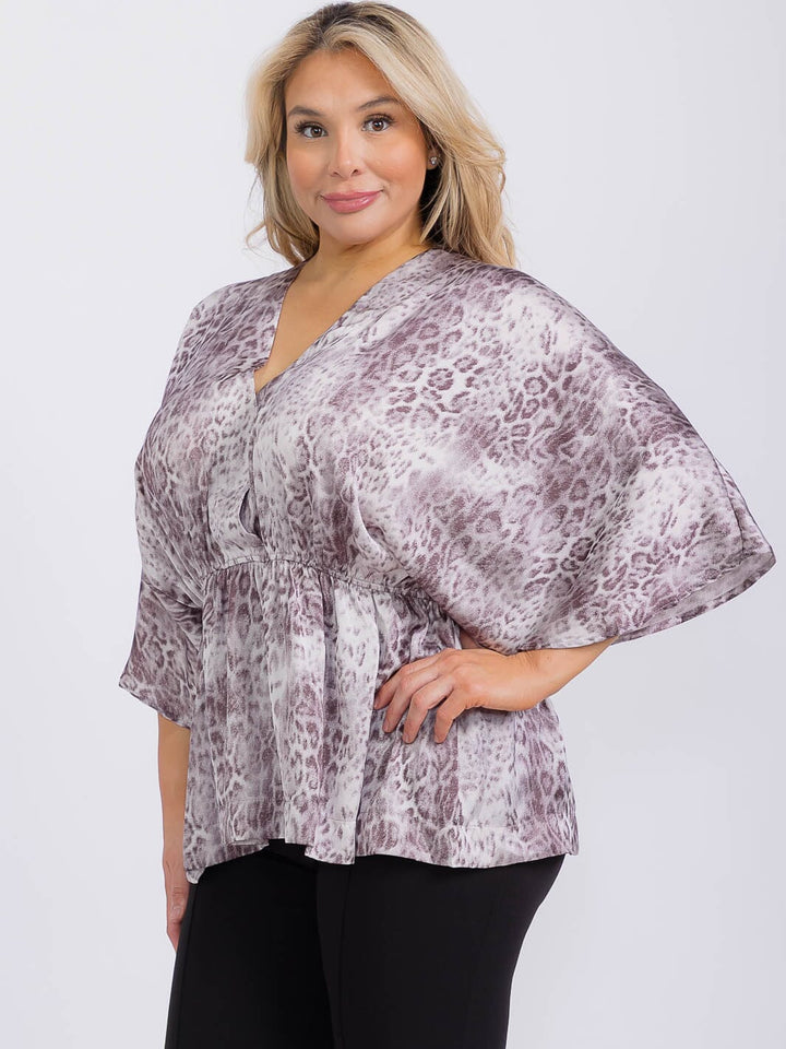 PLUS SIZE SHORT SLEEVE V-NECK ELASTIC WAIST ANIMAL PRINT BLOUSE