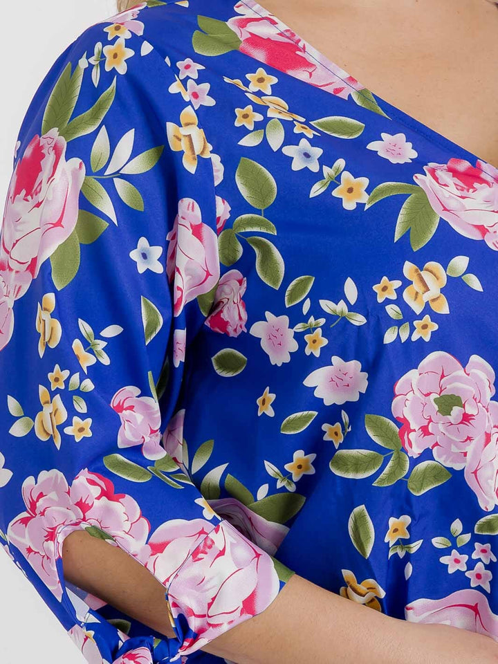 PLUS SIZE 3/4 SLEEVES V-NECK FLORAL PRINT BLOUSE
