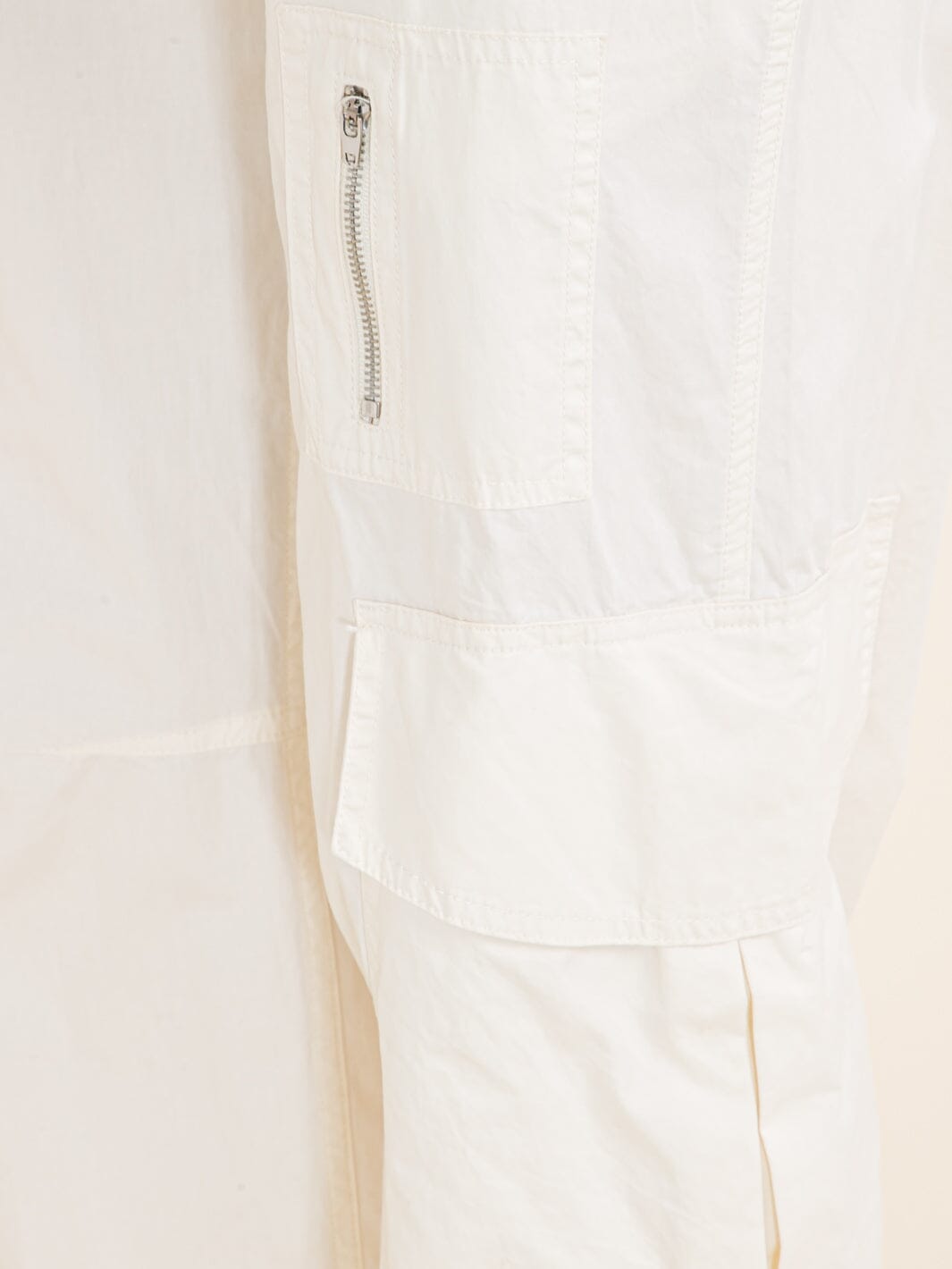WOMEN'S BUTTON CLOSURE CARGO POCKETS WIDE LEG PANTS