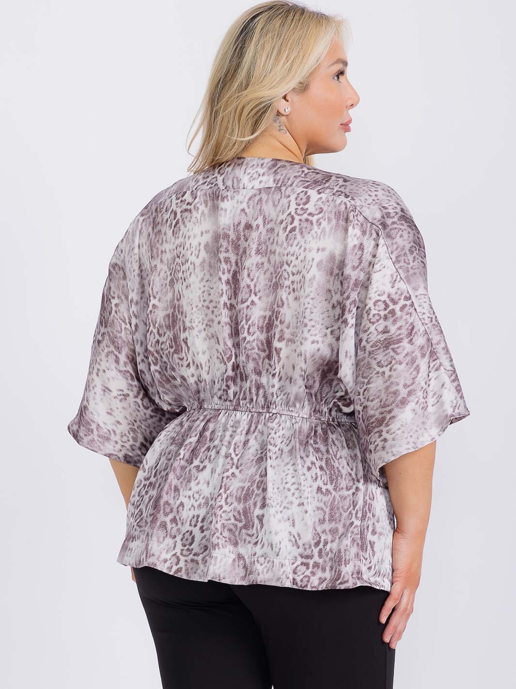 PLUS SIZE SHORT SLEEVE V-NECK ELASTIC WAIST ANIMAL PRINT BLOUSE
