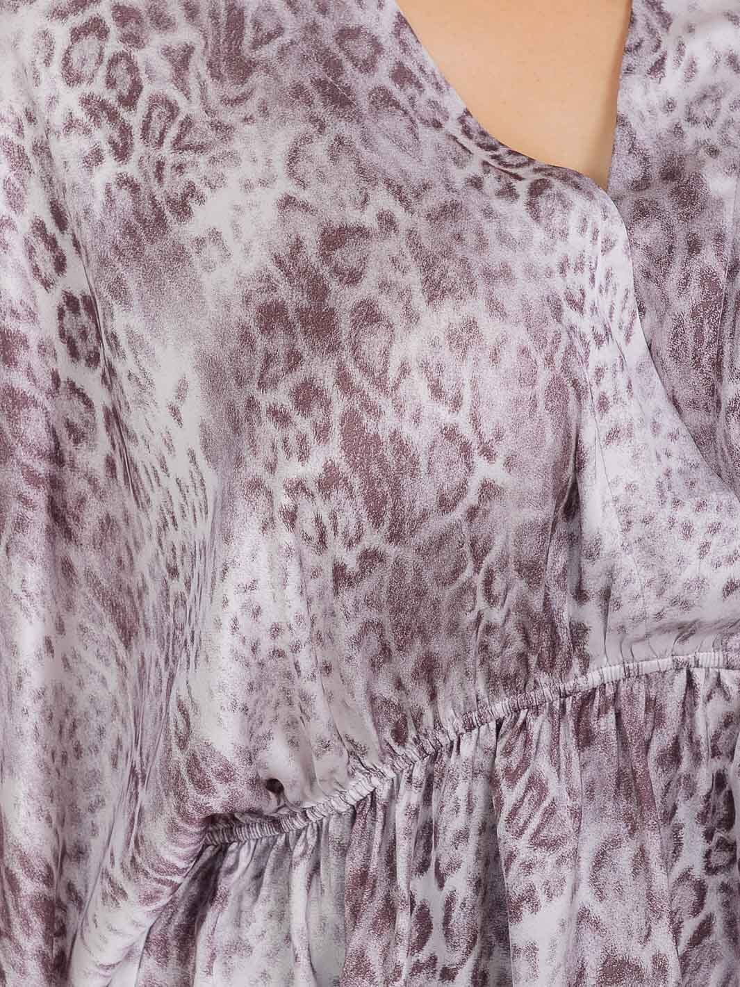 PLUS SIZE SHORT SLEEVE V-NECK ELASTIC WAIST ANIMAL PRINT BLOUSE
