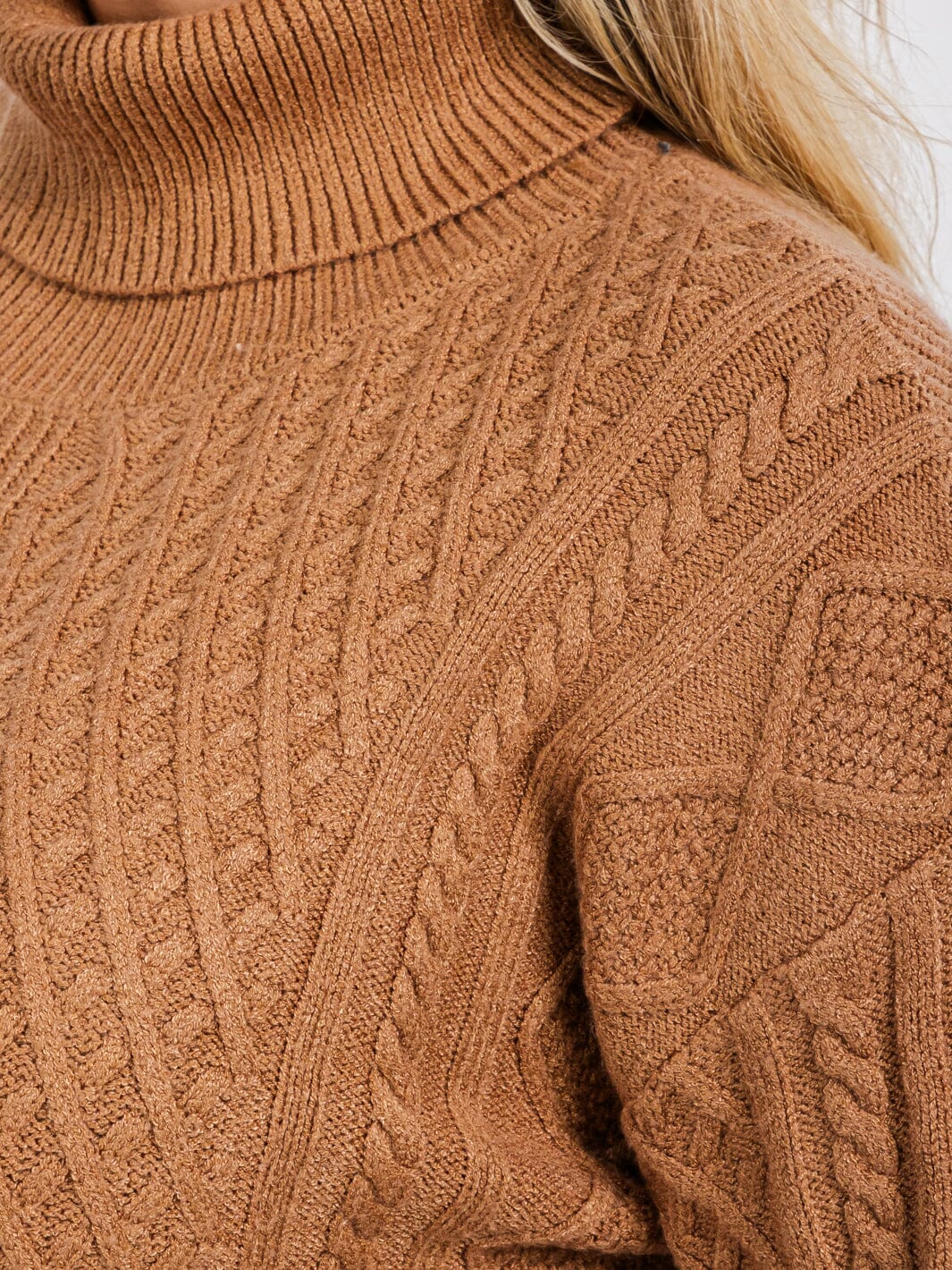 PLUS SIZE LONG SLEEVE TURTLE NECK DETAILED PULLOVER SWEATER