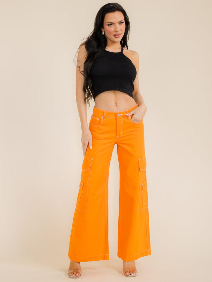 WOMEN'S BUTTON CLOSURE CARGO POCKETS WIDE LEG DENIM PANTS