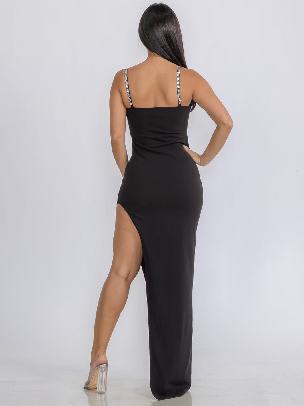 WOMEN'S SLEEVELESS STUDS DETAILED SIDE SLIT BODYCON MAXI DRESS