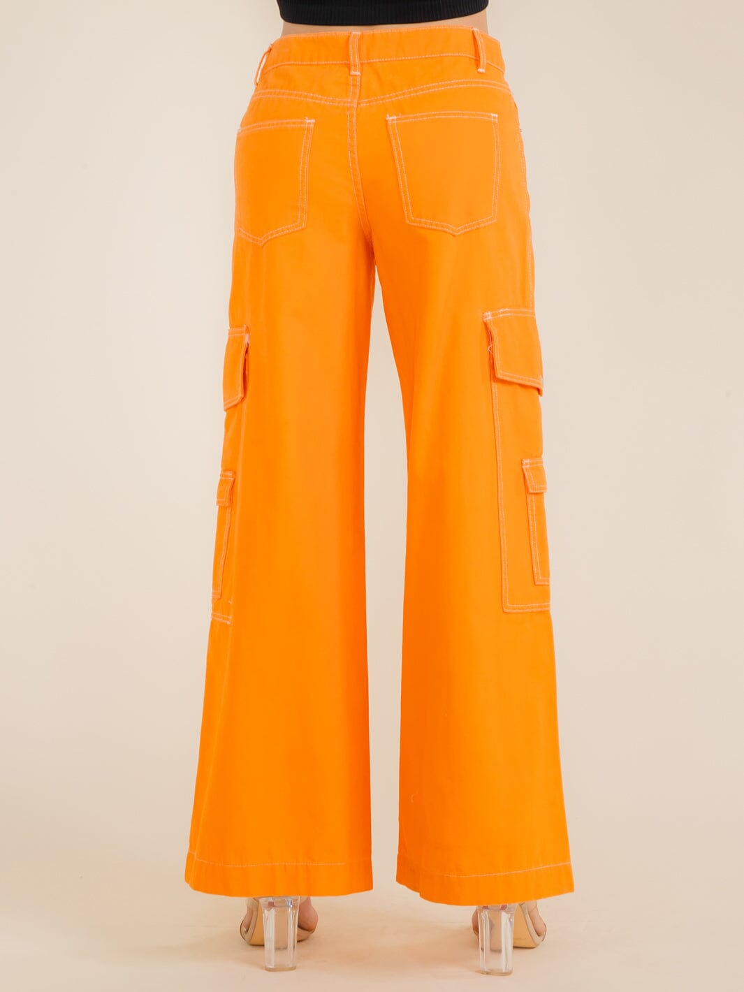 WOMEN'S BUTTON CLOSURE CARGO POCKETS WIDE LEG DENIM PANTS