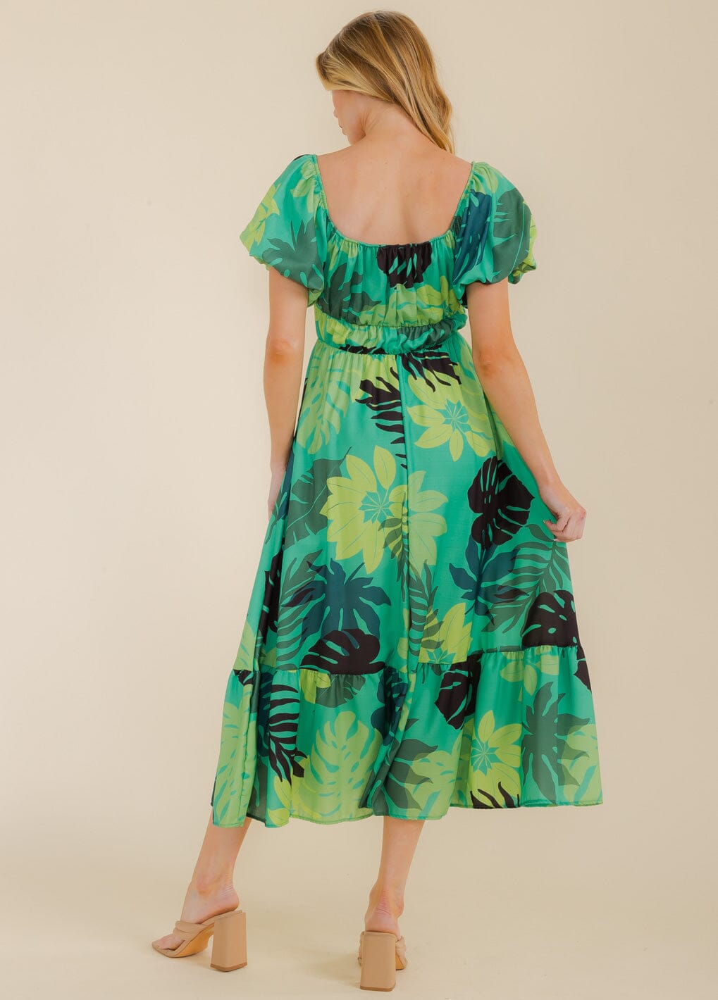 WOMEN'S SHORT PUFF SLEEVE TIERED ELASTIC WAIST LEAF PRINT MAXI DRESS