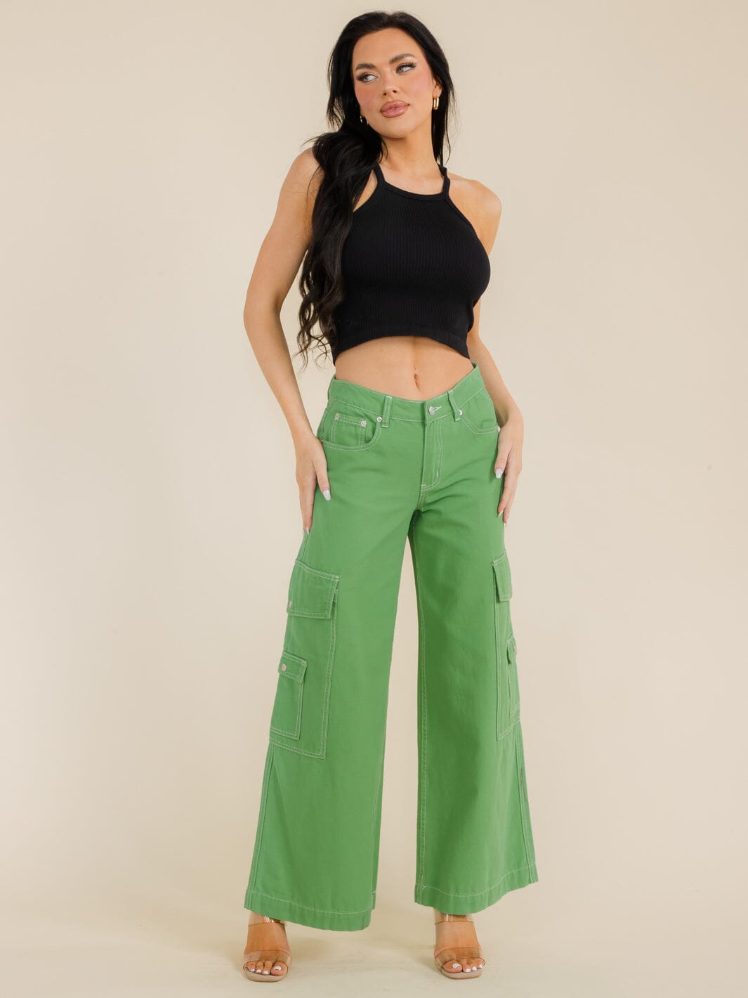 WOMEN'S BUTTON CLOSURE CARGO POCKETS WIDE LEG DENIM PANTS