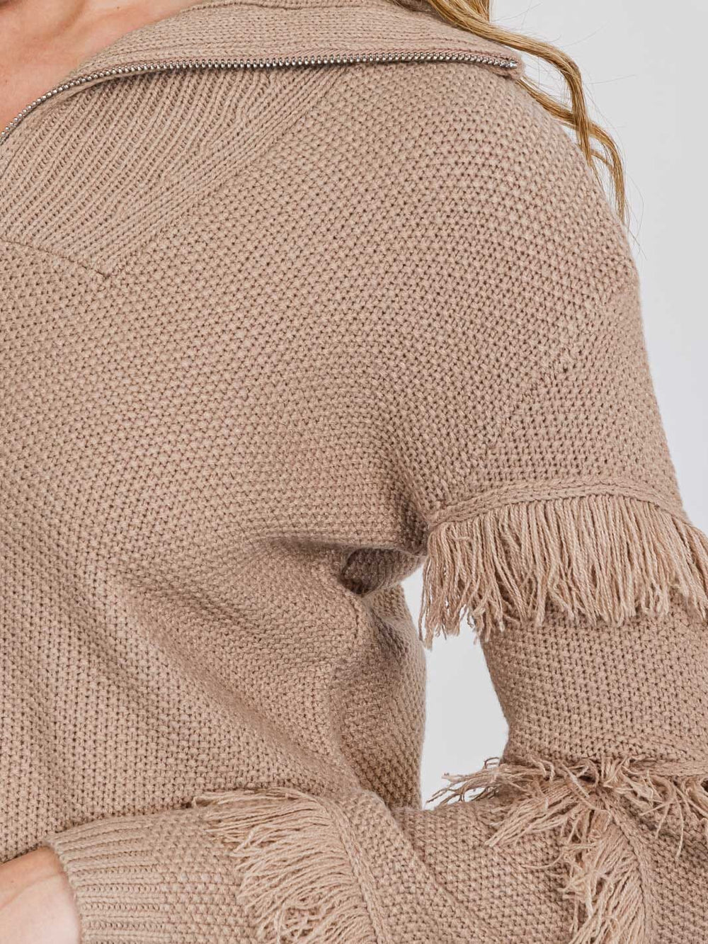 WOMEN'S LONG SLEEVE ZIP UP FRINGE DETAILED PULLOVER SWEATER