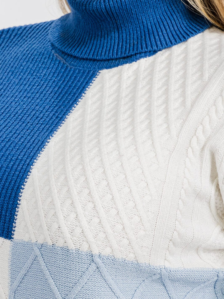 PLUS SIZE LONG SLEEVE TURTLE NECK DETAILED COLORBLOCK PULLOVER SWEATER
