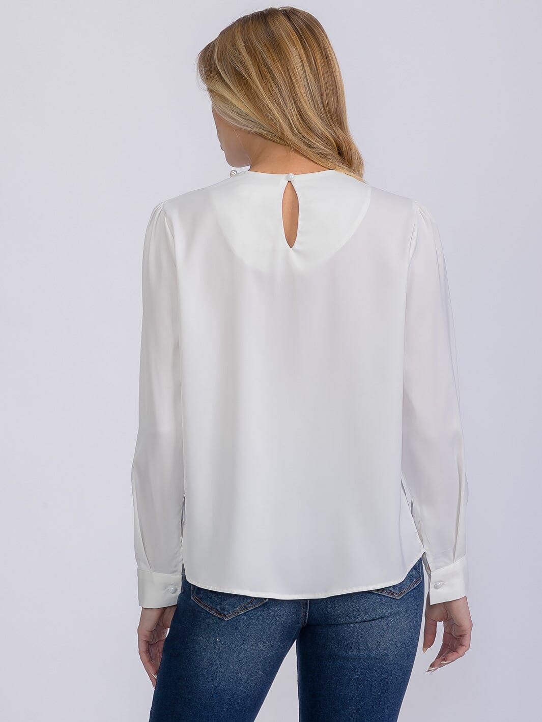 WOMEN'S LONG SLEEVE PEARL NECK DETAILED BLOUSE