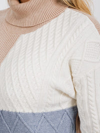 PLUS SIZE LONG SLEEVE TURTLE NECK DETAILED COLORBLOCK PULLOVER SWEATER
