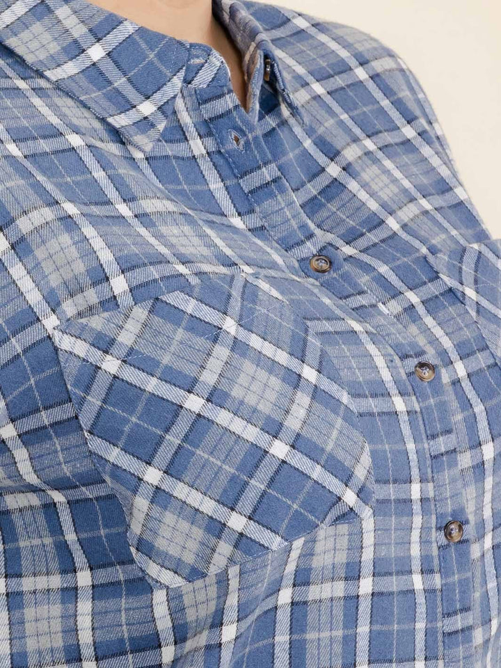 PLUS SIZE LONG SLEEVE BUTTON UP FRONT POCKETS PLAID TOP