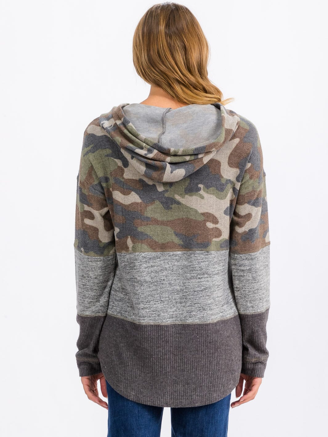WOMEN'S LONG SLEEVE HOODED CAMO COLORBLOCK PULLOVER SWEATER
