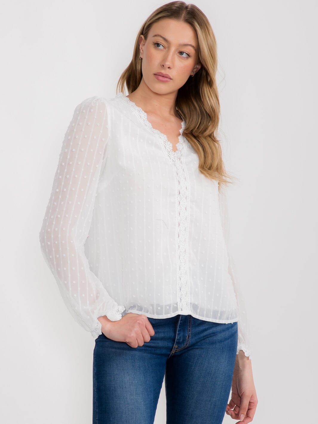 WOMEN'S LONG SLEEVE V-NECK SWISS DOT DETAILED BLOUSE