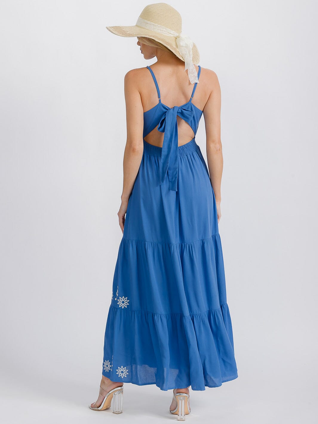 WOMEN'S SLEEVELESS V-NECK ELASTIC WAIST TIERED OPEN BACK EMBROIDERY MAXI DRESS