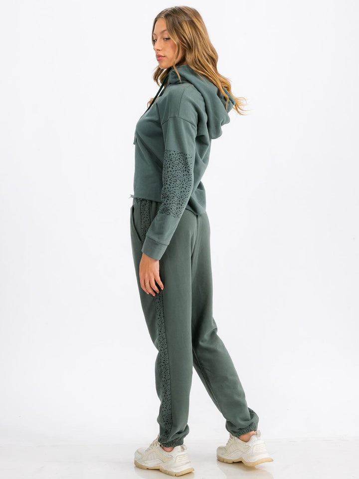 WOMEN'S LONG SLEEVE RAW EDGE HOODED PULLOVER SWEATER