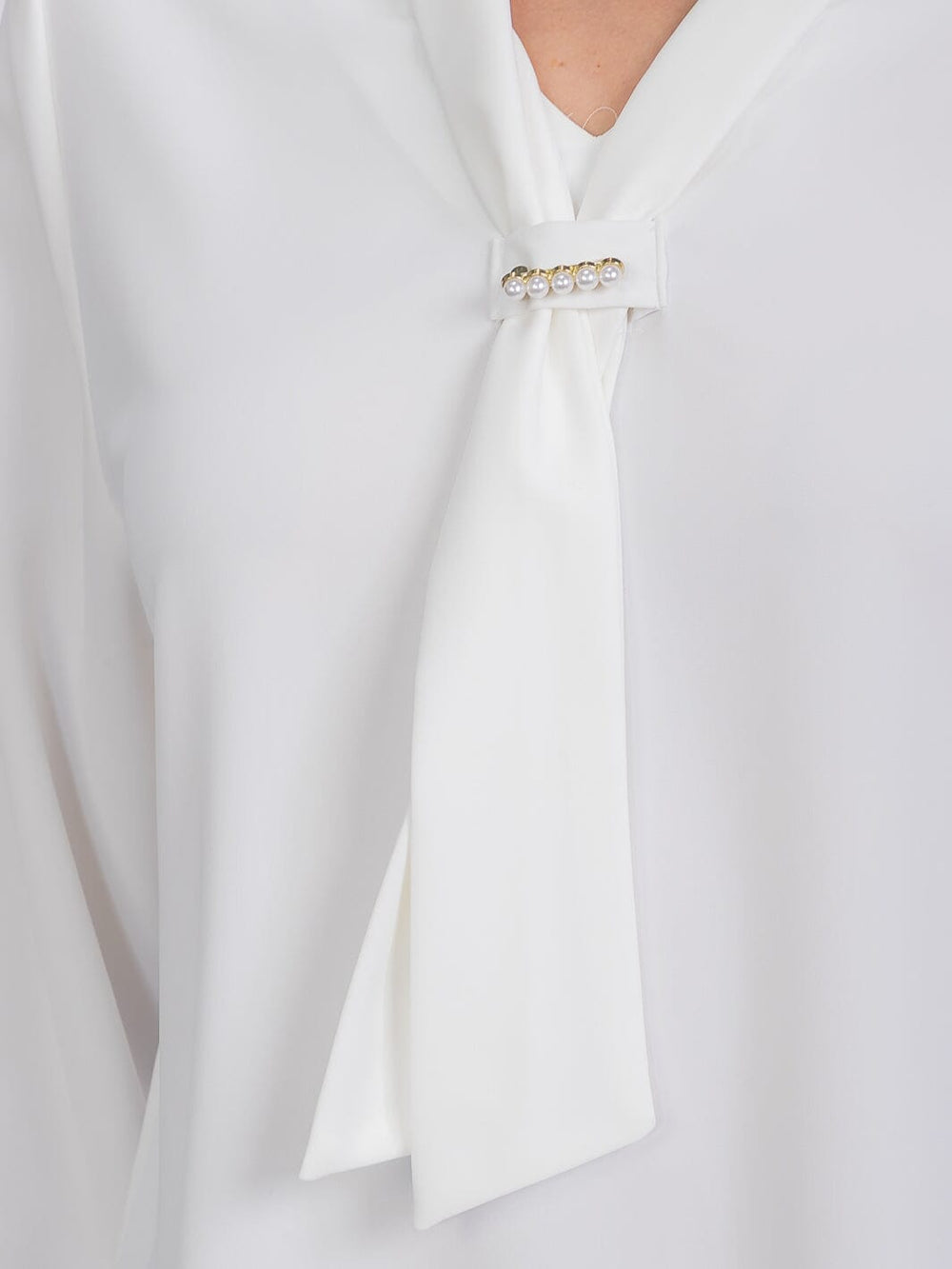 WOMEN'S LONG SLEEVE V-NECK SCARF DETAILED BLOUSE