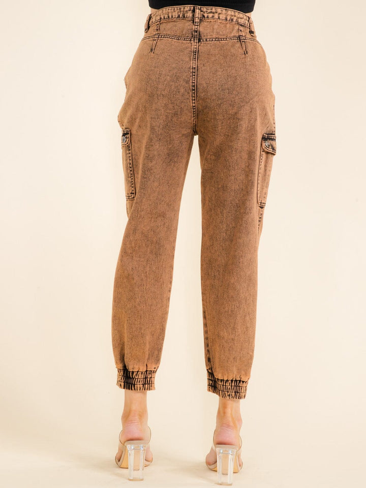 WOMEN'S BUTTON CLOSURE FRONT POCKETS WASHED JOGGER DENIM PANTS