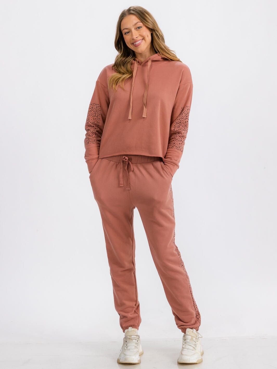 WOMEN'S LONG SLEEVE RAW EDGE HOODED PULLOVER SWEATER