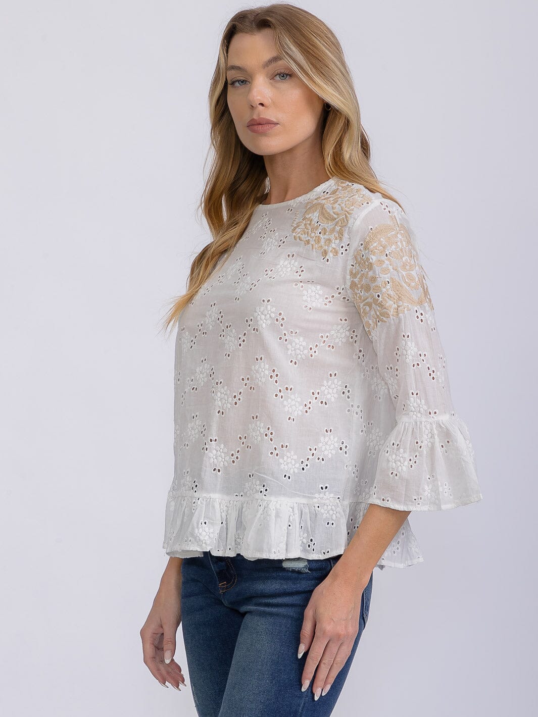 WOMEN'S 3/4 SLEEVE EYELET EMBROIDERY DETAILED BLOUSE