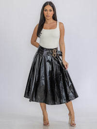 WOMEN'S ZIP UP FRONT BELT DETAILED PU PLEATHER MIDI SKIRT