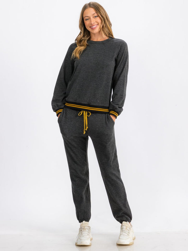 WOMEN'S LONG SLEEVE TRIM DETAILED PULLOVER SWEATER