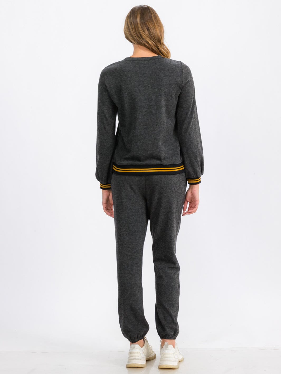 WOMEN'S LONG SLEEVE TRIM DETAILED PULLOVER SWEATER