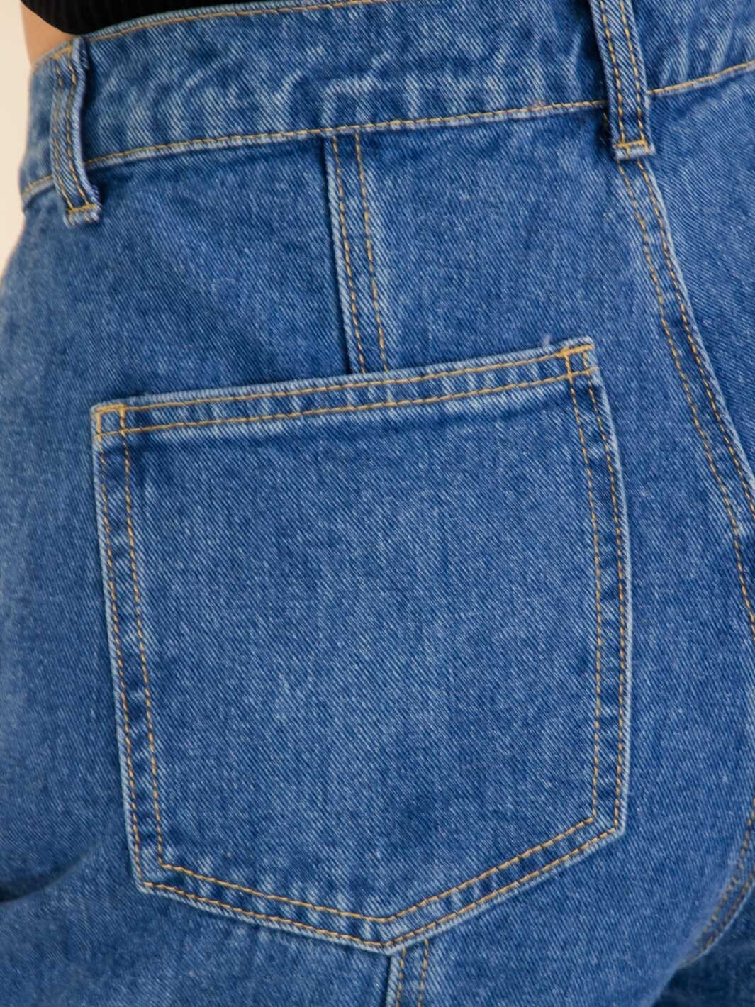 WOMEN'S BUTTON CLOSURE CARGO POCKETS WIDE LEG DENIM PANTS