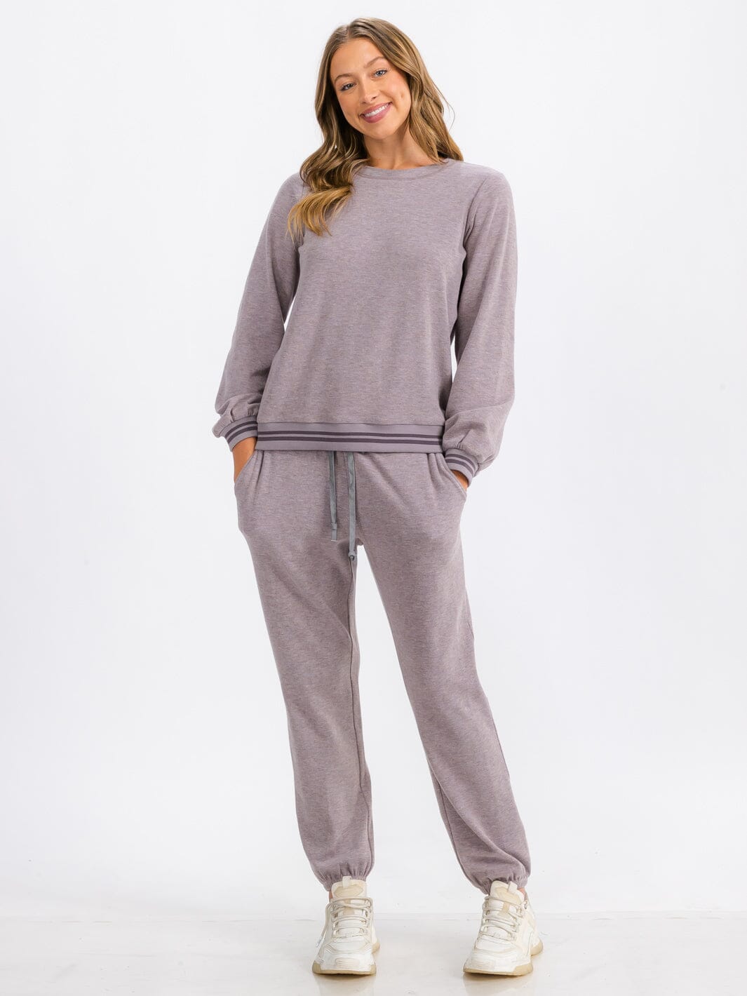 WOMEN'S LONG SLEEVE TRIM DETAILED PULLOVER SWEATER