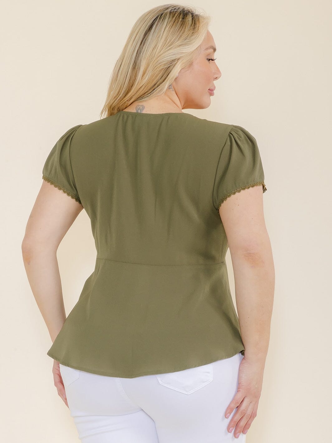 PLUS SIZE SHORT SLEEVE V-NECK BUTTON CLOSURE BLOUSE