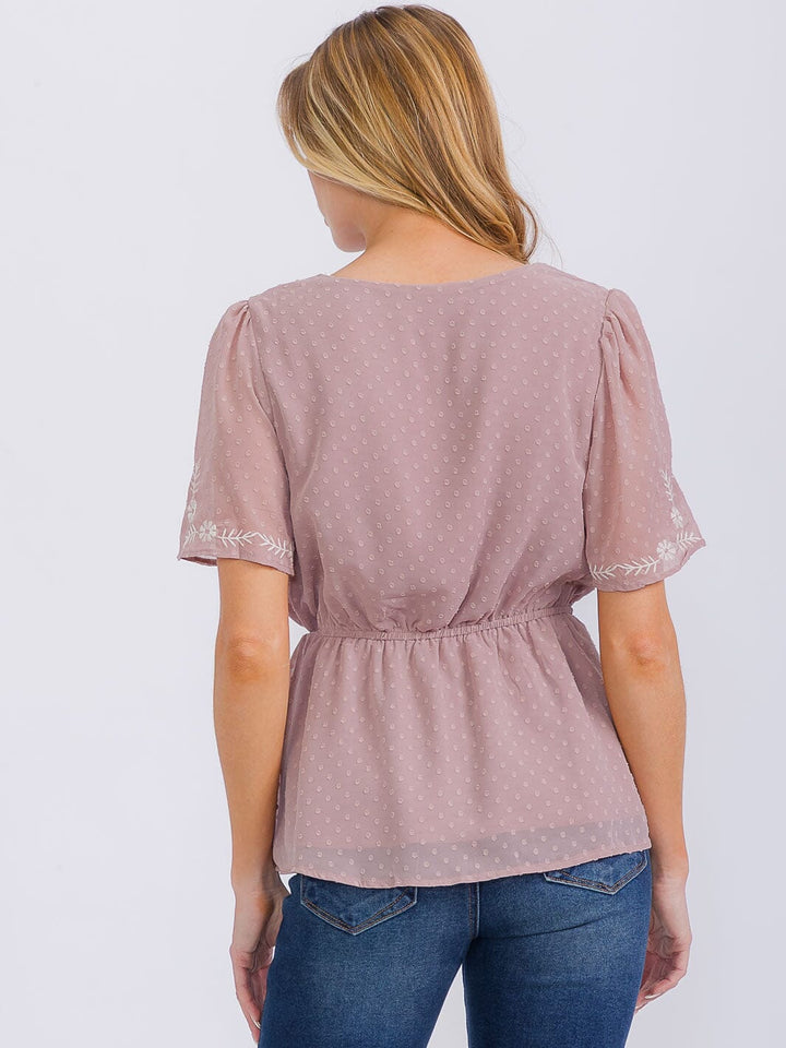 WOMEN'S SHORT SLEEVE V-NECK EMBROIDERY SWISS DETAILED BLOUSE