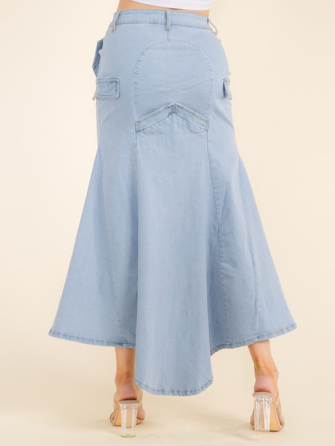 WOMEN'S BUTTON CLOSURE HIGH-LOW DENIM MAXI SKIRT