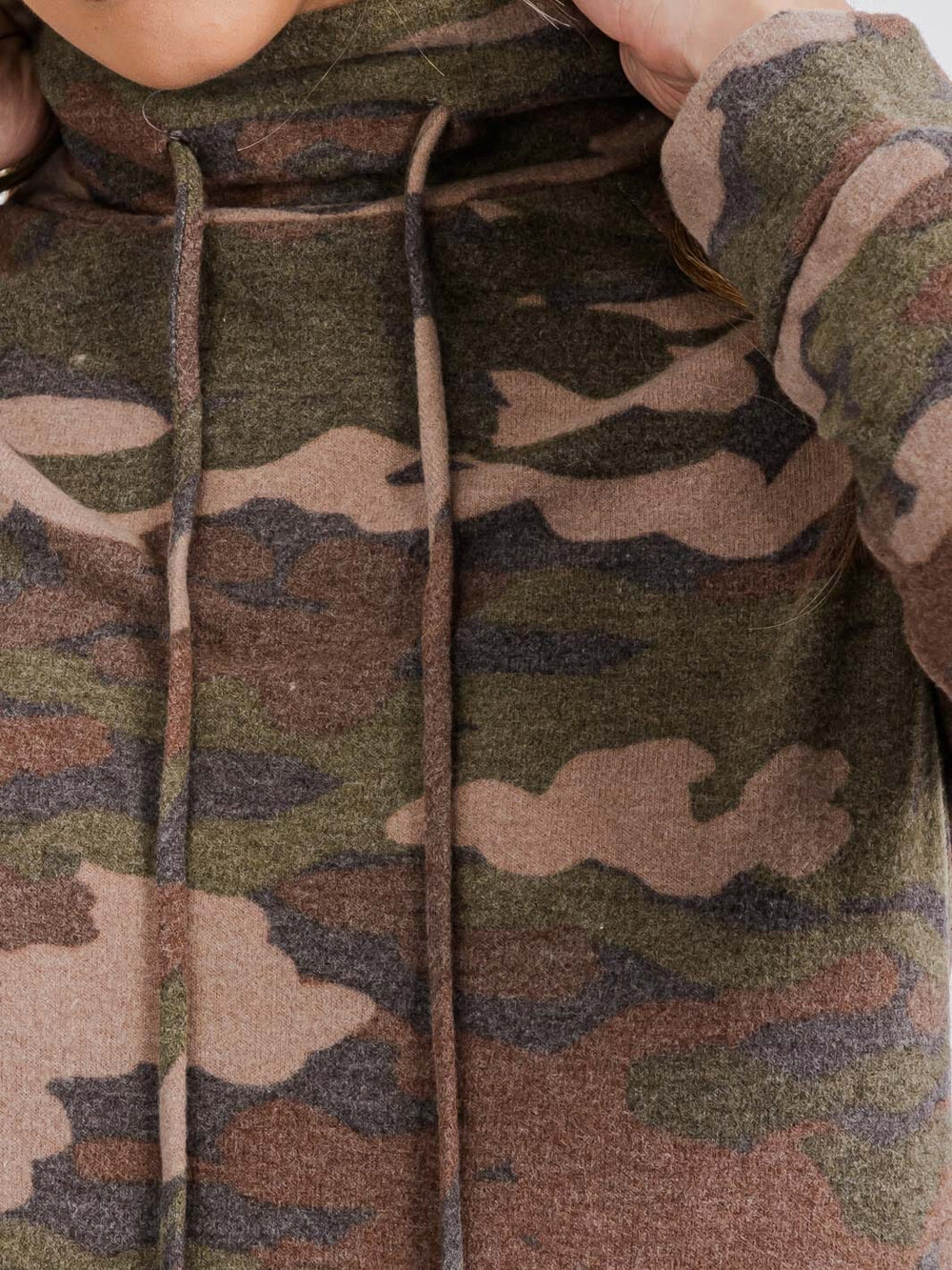 WOMEN'S LONG SLEEVE CAMO PRINT PULLOVER TURTLE NECK SWEATER