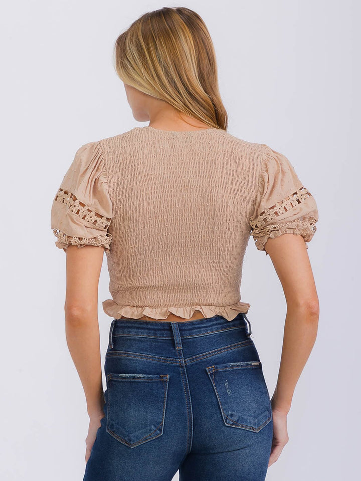 WOMEN'S SHORT PUFF SLEEVE SMOCK CROP TOP