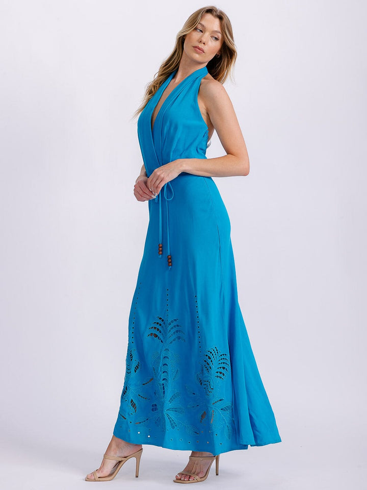 WOMEN'S SLEEVELESS SURPLICE EYELET BOTTON DETAILED OPEN BACK MAXI DRESS