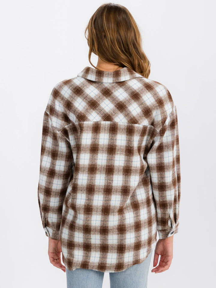 WOMEN'S LONG SLEEVE BUTTON UP FRONT POCKETS PLAID OVERSIZE SHIRT