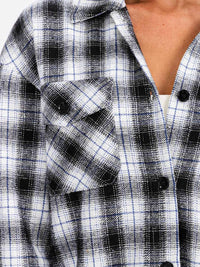 WOMEN'S LONG SLEEVE BUTTON UP FRONT POCKETS PLAID OVERSIZE SHIRT