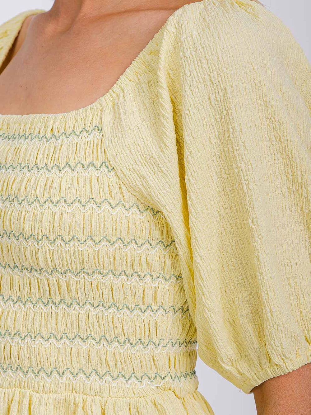 WOMEN'S SHORT SLEEVE SQUARE NECK SMOCK PEPLUM BLOUSE