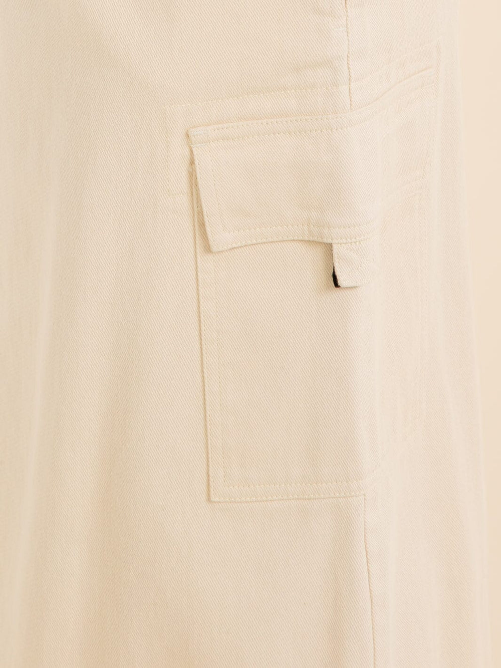 WOMEN'S ADJUSTABLE EDGE & WAIST CARGO POCKETS DENIM MIDI SKIRT